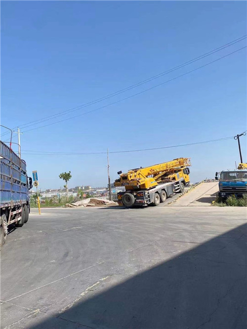 新北区25吨吊车的租赁价格大概是多少？