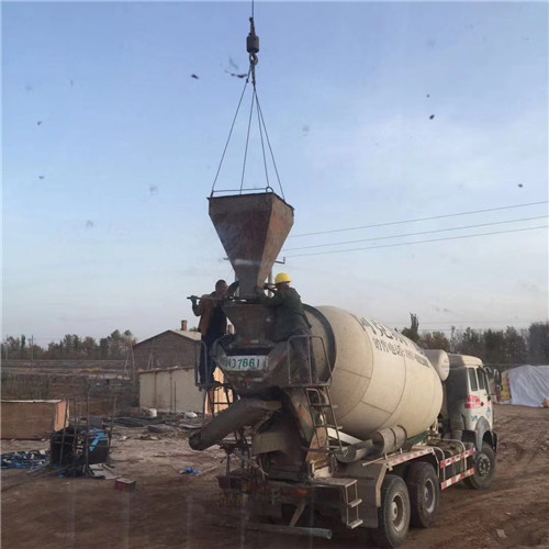 新北区“精准瞄准”—— 吊车的 “定位导航” 技术